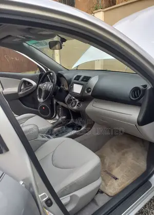 Toyota RAV4 Limited V6 2009 Silver