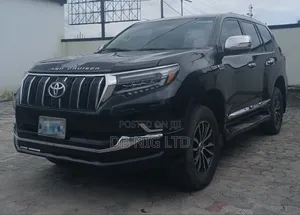Toyota Land Cruiser 4.0 V6 DLX 2013 Black