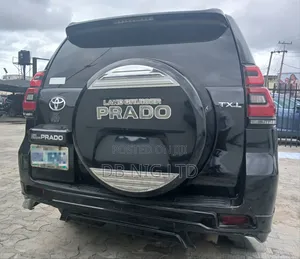 Toyota Land Cruiser 4.0 V6 DLX 2013 Black