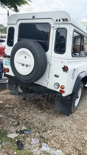 Land Rover Defender 2005 White