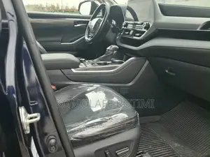 Toyota Highlander Platinum AWD 2020 Blue