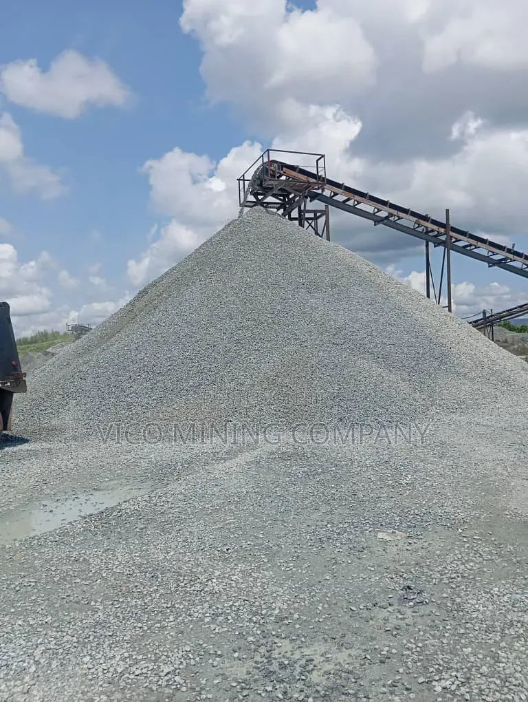 Natural Granite Chippings for Landscaping Pathways