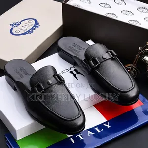 Genio
Italian Hand-Made 
Half Shoe