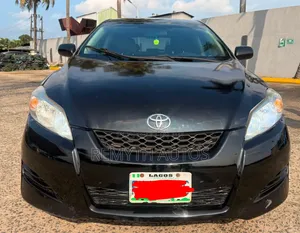 Toyota Matrix Hatchback FWD (1.8L 4cyl 5M) 2009 Black