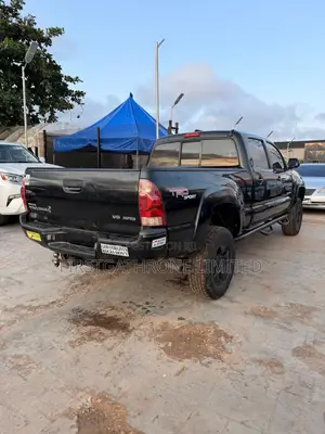 Toyota Tacoma X-Runner V6 2005 Black