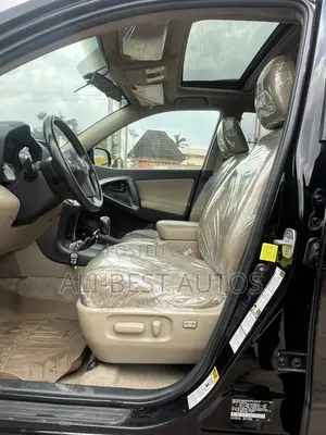 Toyota RAV4 2011 Black