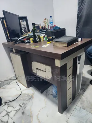 Imported 1.2meter Standard Office Table