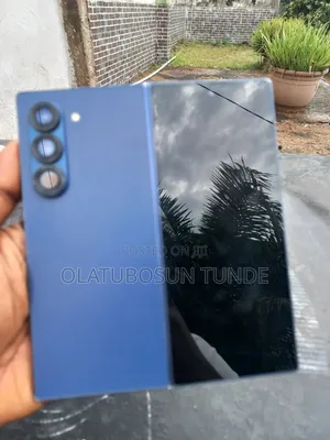 Samsung Z 16 GB Blue