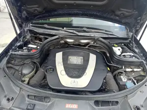 Mercedes-Benz GLK-Class 350 4MATIC 2010 Gray