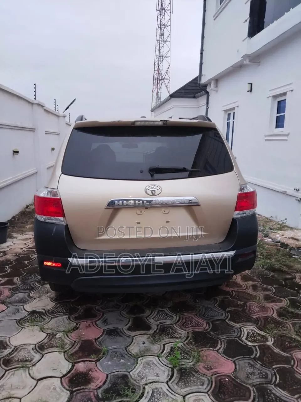 Toyota Highlander 2012 Gold