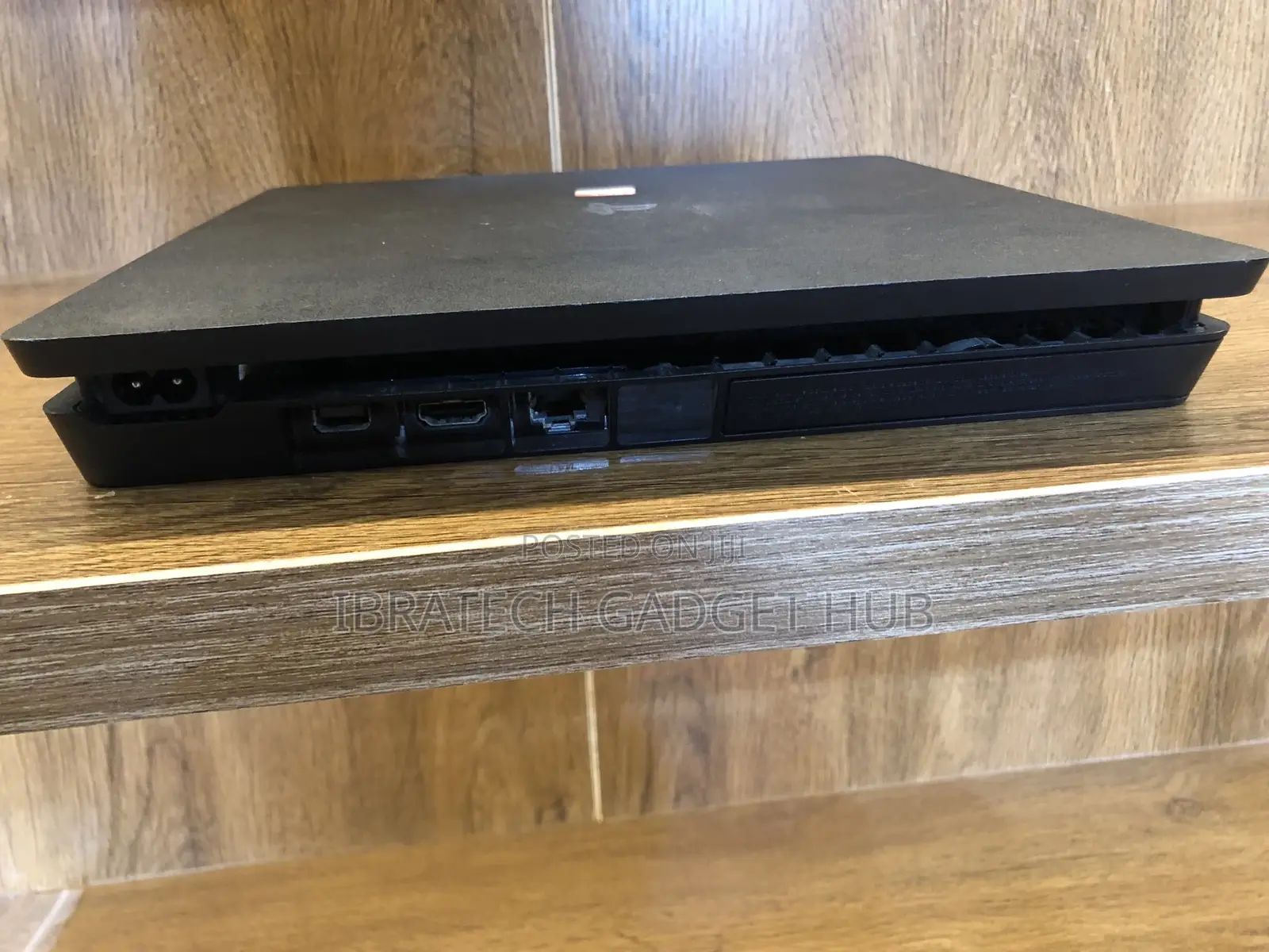 Playstation 4 Slim
