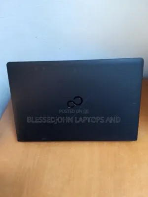 Laptop Fujitsu Lifebook A555 8GB Intel Core i5 HDD 320GB