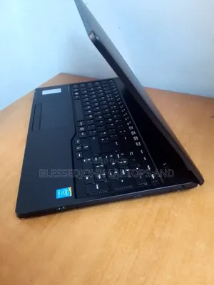 Laptop Fujitsu Lifebook A555 8GB Intel Core i5 HDD 320GB