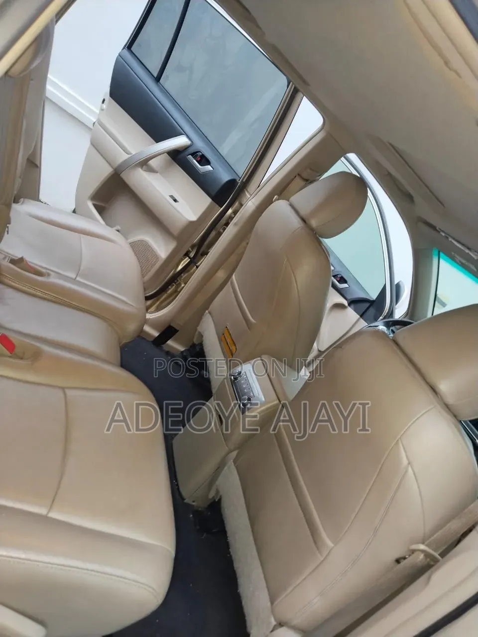 Toyota Highlander 2012 Gold