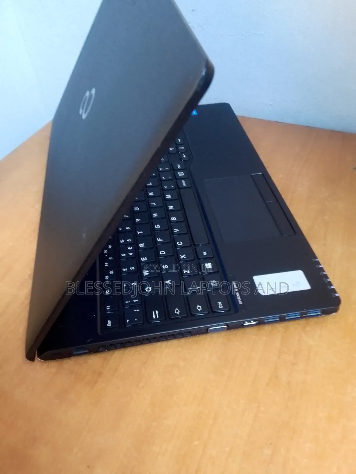 Laptop Fujitsu Lifebook A555 8GB Intel Core i5 HDD 320GB