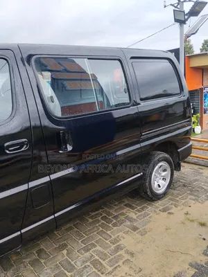 Toyota Grand HiAce 2002 Black