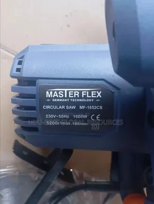 Master Flex 1600W Circular Saw (Model MF-1852CS)