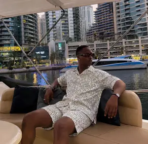 High Quality Luxury Beach Shirt Up and Down Outfits