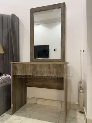Mirror Table