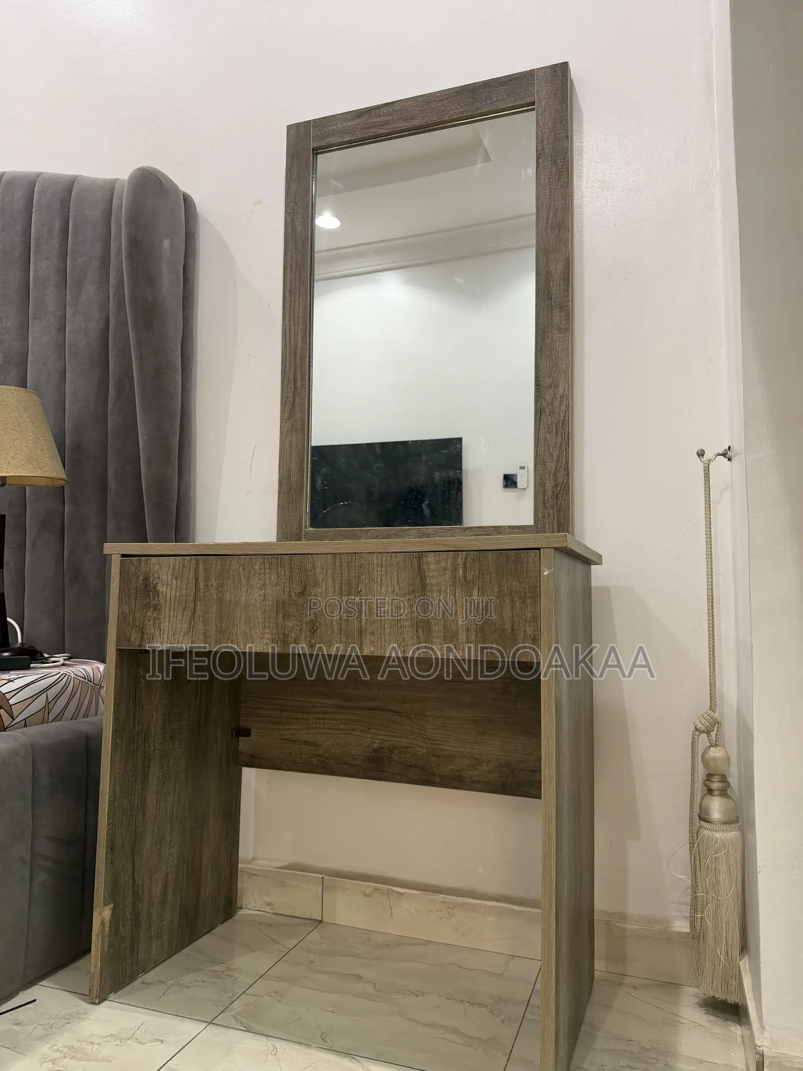 Mirror Table