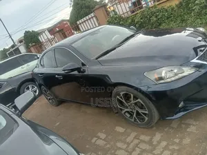 Lexus IS 2009 Blue