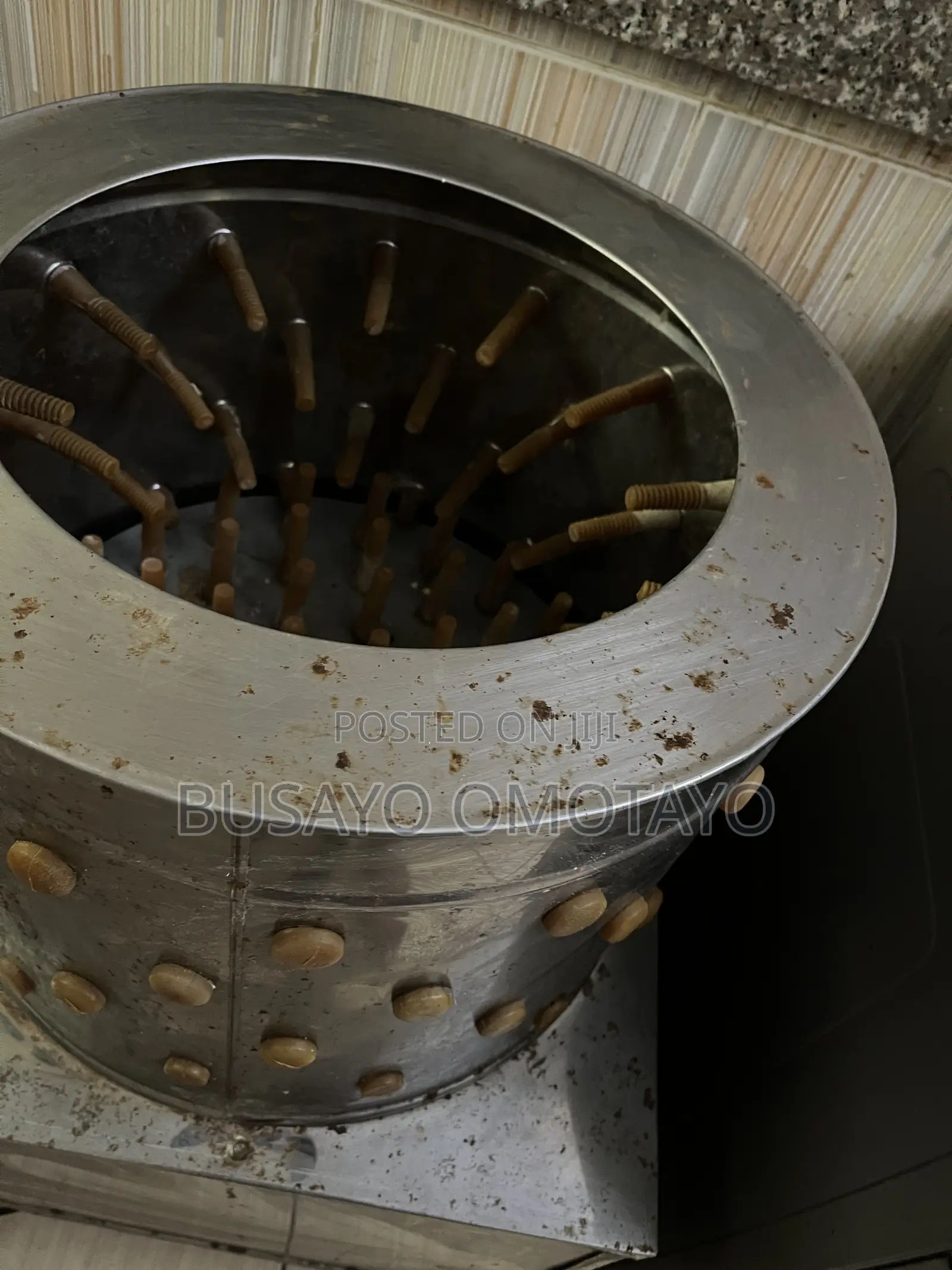 Industrial Feathers Removal