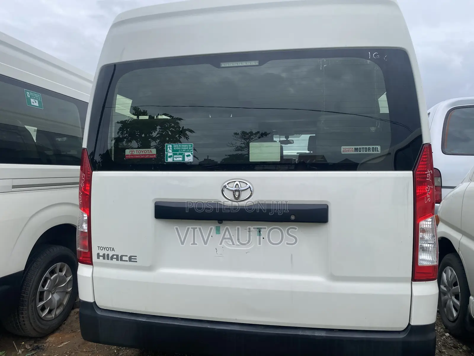 Toyota HiAce 2021 White