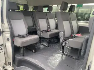 Toyota HiAce 2021 White
