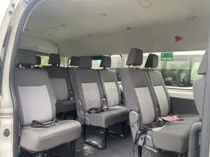Toyota HiAce 2021 White