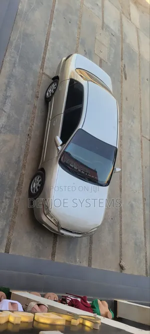 Honda Accord 2000 Gold