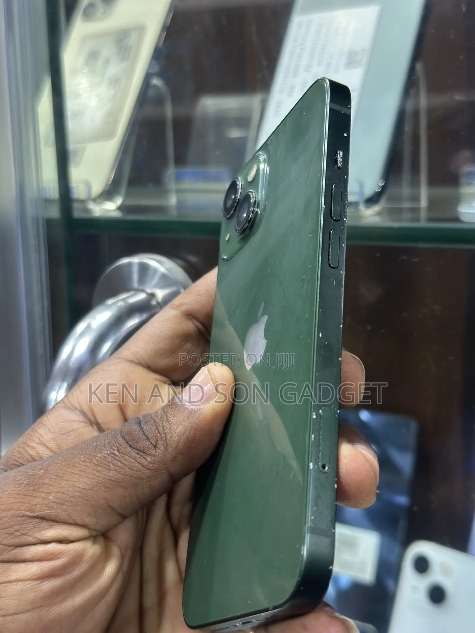 Apple iPhone 13 128 GB Green