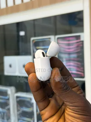 AirPods 4 Normal
