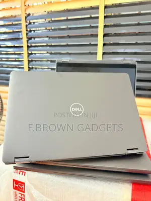 Laptop Dell Latitude 5300 2-in-1 8GB Intel Core i7 SSD 256GB