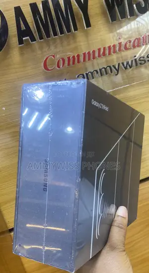 New Samsung Galaxy Z Trifold 512 GB Black