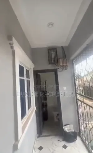 2bdrm Block of Flats in Eunice Properties, Benin City for rent