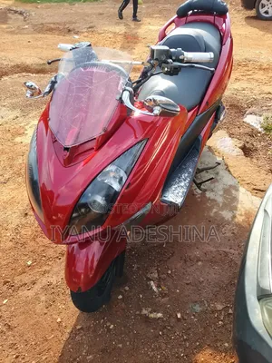 Yamaha Majesty 2012 Red