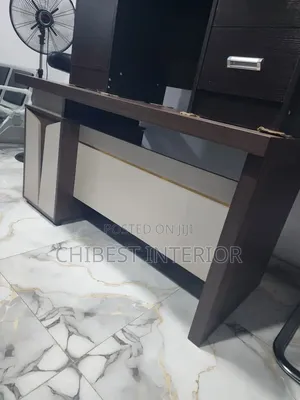 Luxury 1.4meter Office Table