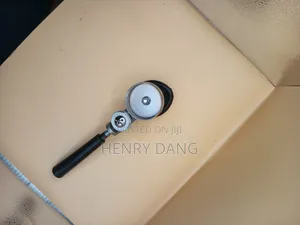 Manuel Pet Can Sealer