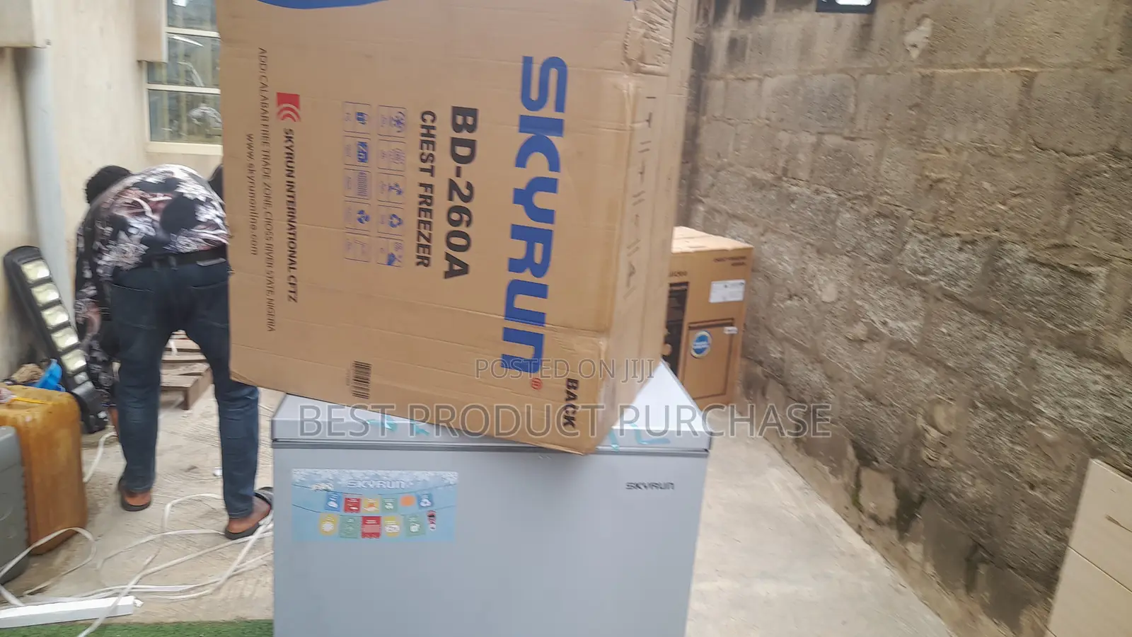 SkyRun BD-260A Large Chest Freezer
