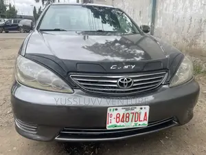 Toyota Camry 2006 Gray
