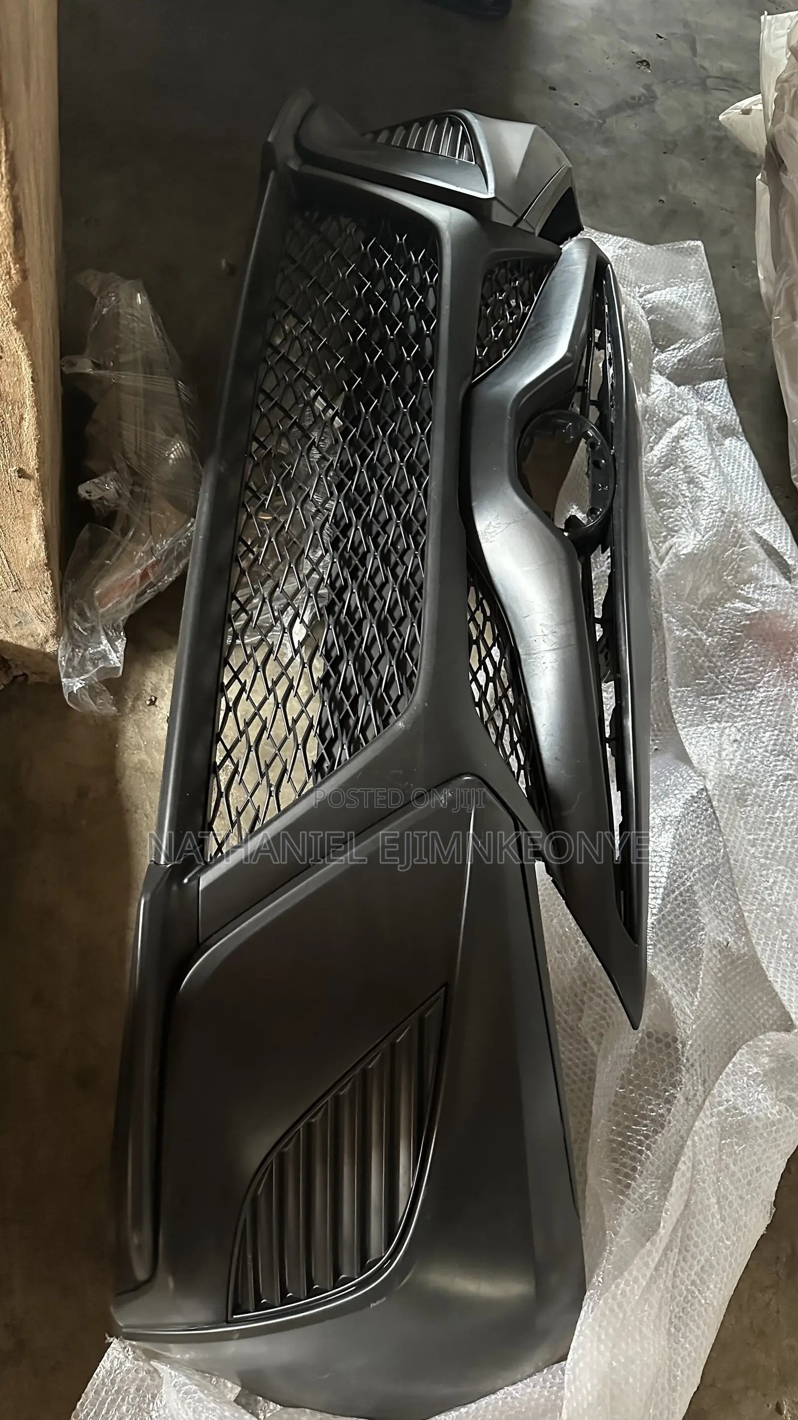 Complete Front Bumper Camry 2018 SE