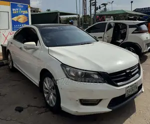 Honda Accord EX-L V-6 4dr Sedan w/Navigation (3.5L 6cyl 6A) 2014 White