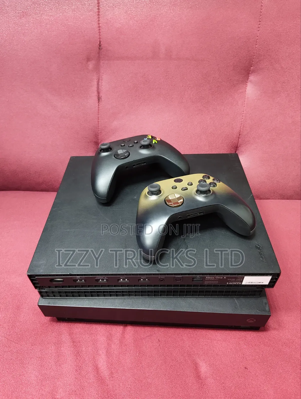 Xbox One X 1TB