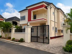 5bdrm Duplex in Aiben Estate, FHA for sale