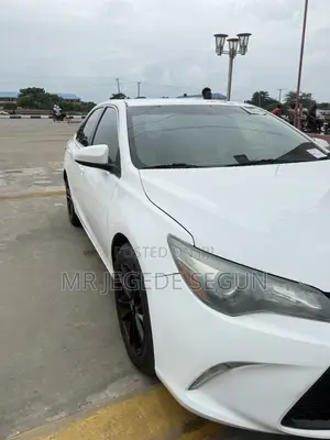 Toyota Camry 2016 White