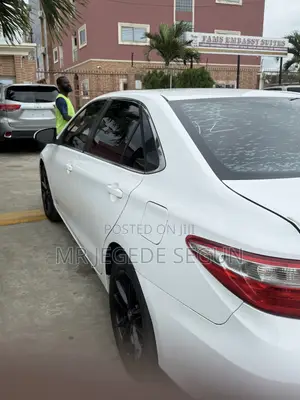 Toyota Camry 2016 White