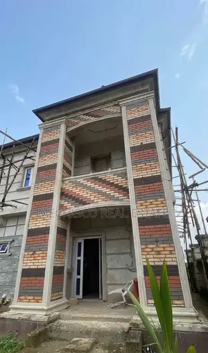 12bdrm Apartment in Elikpokwuodu, for sale