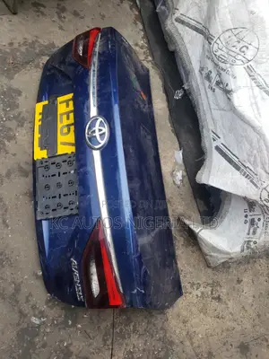Boot Toyota Avensis 2018-2020 Complete