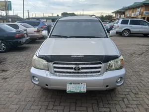 Toyota Highlander Base AWD 2002 Silver