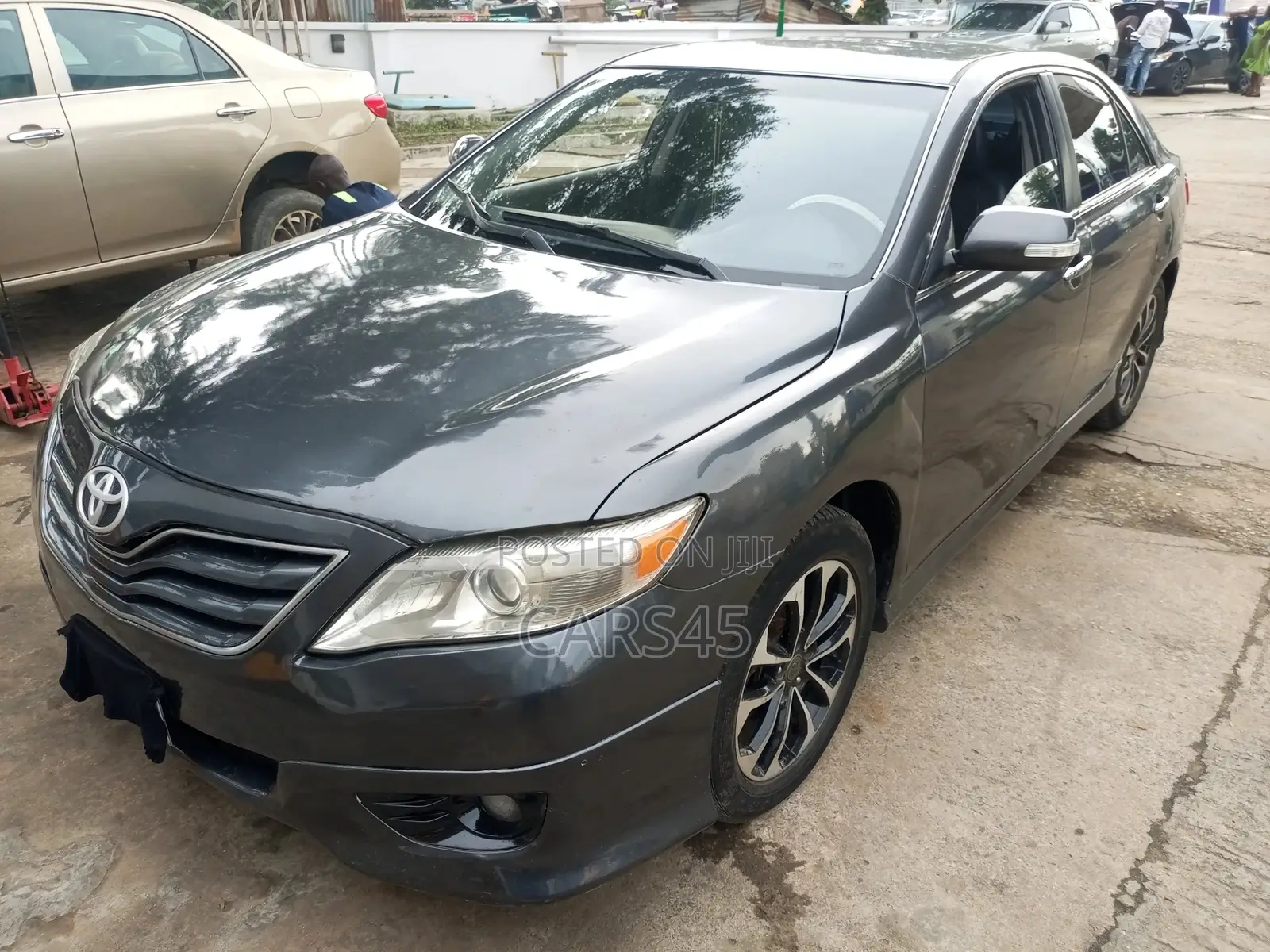 Toyota Camry 2010 Gray